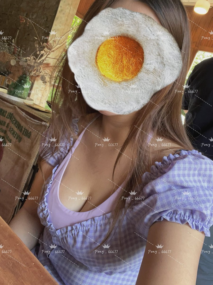 前幾天跟朋友相約了早午餐
點了好好吃的燻鮭魚沙拉
加上當月壽星附贈的松露薯條
還分食了朋友的甜點
整個吃好吃滿 真的好滿足呀😋
可口的餐點總是這麼療癒人心❤️
要更努力讓自己成為一塊誘人的肉💪

經友人提醒眼睛很好認..
還是當個好吃的🍳吧😂😂 https://t.co/Ff7fh0MWgt