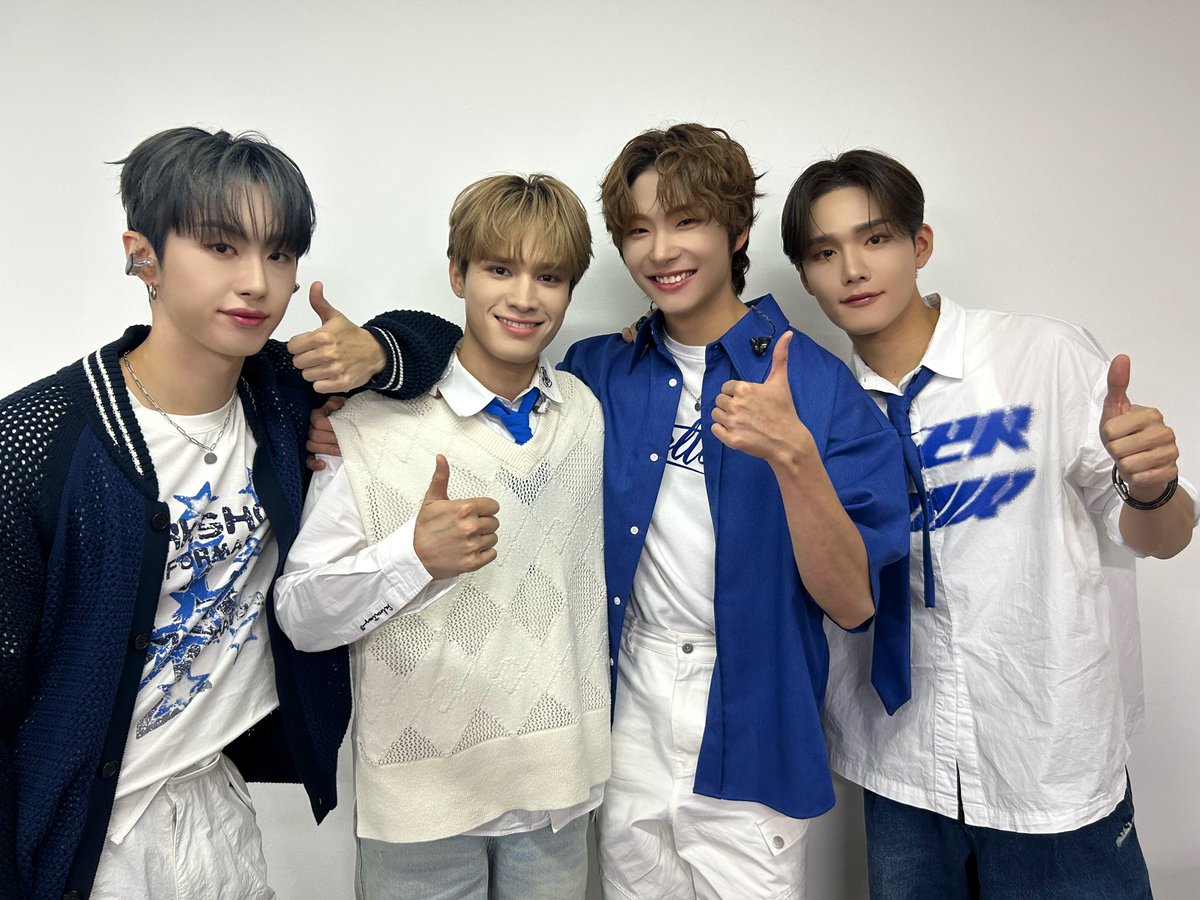 BDU4official's tweet image. [📸]
B.D.U First World Tour for Wishpool: Flash &amp;amp; Light 💫

Thank you, Bogota 👋🏻
We cherish every moment with Bogota 💞

#BDU #비디유 #BDUtourforWISHPOOL
#BDU_In_Bogotá #Colombia