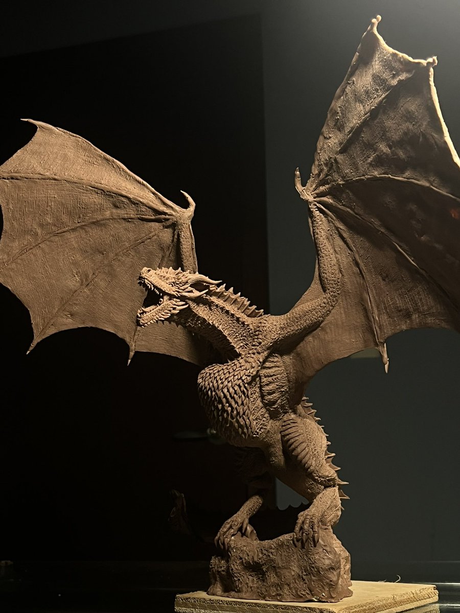 HechoPorUnGeek's tweet photo. Drogon sculpture in “Monster Clay”

#sculp #sculpture #sculptureart #sculpting #portrait #portraitart #GameOfThrones #GOT #HouseOfThedragon #drogon #figure #collection https://t.co/ZsizNDfdtC