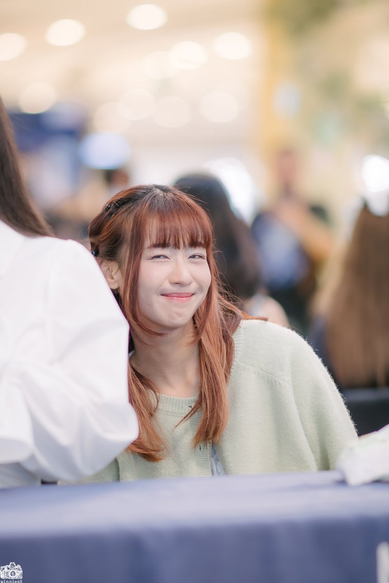 whirl2win's tweet photo. มาให้กำลังใจคนป่วยได้อีกวันนะ

#MarminkCGM48
#BNK48_BORDERLESS_Handshake 
#BNK48_BORDERLESS 
#KokkyounoNaiJidaiTH  
#BNK4817thSINGLE 
#BNK48 #CGM48

4k photo twitter/threads: whirl2win
Page: winnie48
IG: winnie.48 https://t.co/LGBWbgTJEv