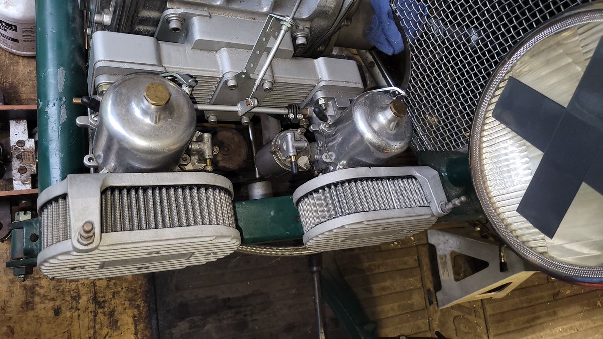 Richard08574350's tweet photo. Reconfigured the cast alloy air cleaners to clear the left hand frame rail. SU HD8 carburetors need lots of filtered air to feed a 3-71 Supercharger. https://t.co/LCzECHfdwJ
