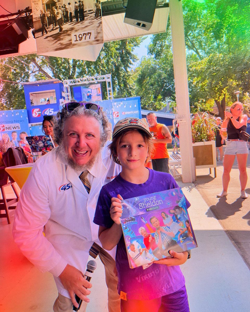 Dr. Chuck Ells (@drchuckells) on Twitter photo Guess who’s back at the <a href="/mnstatefair/">Minnesota State Fair</a> ? It’s me. I’m back. On the weekends. #45TV #instituteoflaughter #mnstatefair <a href="/kstc45/">KSTC-TV, 45TV</a> Guess who’s back at the <a href="/mnstatefair/">Minnesota State Fair</a> ? It’s me. I’m back. On the weekends. #45TV #instituteoflaughter #mnstatefair <a href="/kstc45/">KSTC-TV, 45TV</a>