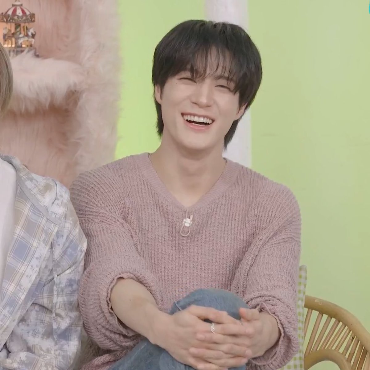 thereisjaemin's tweet image. ตายิ้มขี้โกงมาก