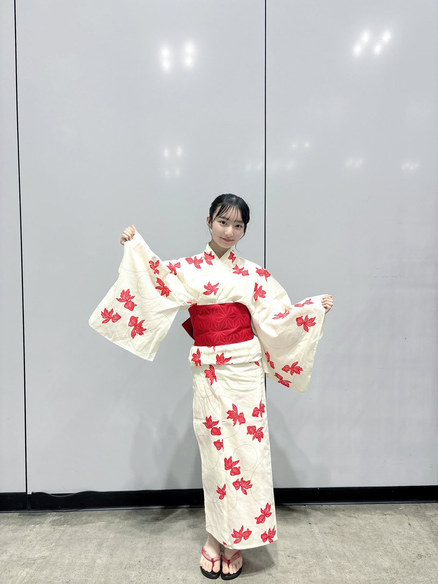 sari_shiratori's tweet photo. 握手会1日目ありがとうございました💞
本日も7、8部でお待ちしております！ https://t.co/Ng5LHelTII
