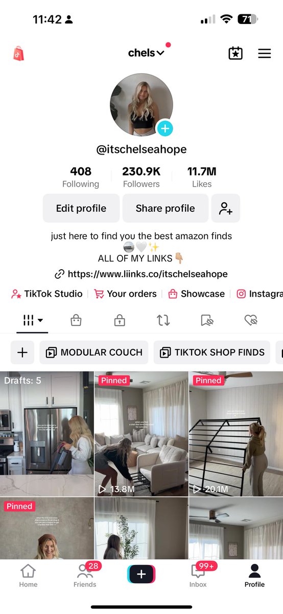 I haven’t been active on here in such a long time &amp; I can’t lie, I miss this community🥹

I took a step back to grow my other socials &amp; I can’t believe it but the growth has been CRAZY to me

I’ve been posting 1-4x a day everyday on TT for the past year &amp; it truly paid off 👏🏼😭