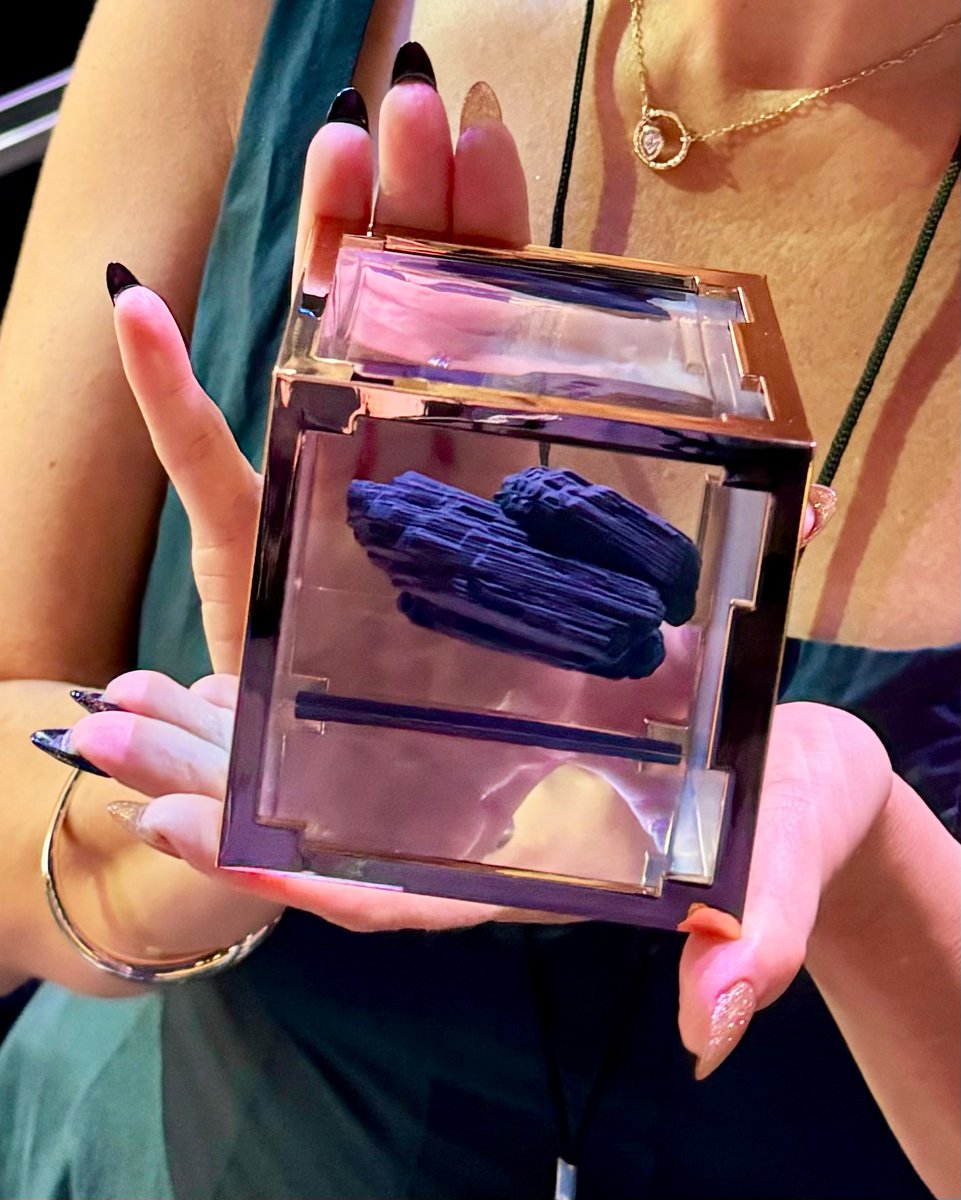 Radianite. The limitless energy source that powers the world of Alpha Earth and is a constant source of conflict between VAL’s two earths. The cube connects the two sides of the Champs trophy and our champions tonight will each receive one as a tribute to their hard-earned