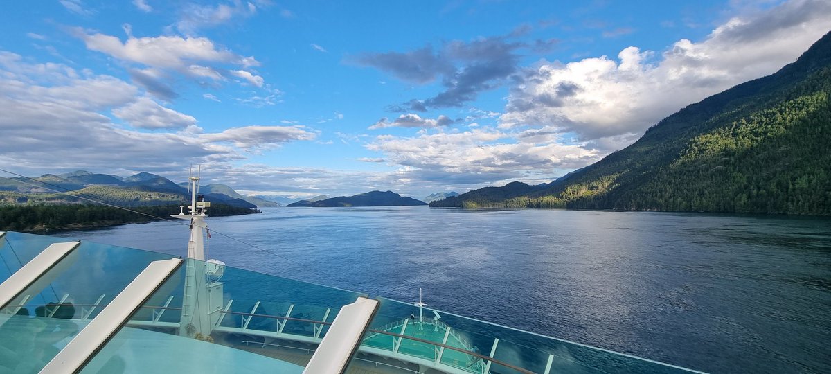 pbourren's tweet photo. Desde "el medio de la nada" 
Paz, tranquilidad pero seguimos conectados.
Excelente 🙌🏼

#Starlink @Starlink
#Alaska #cruise @RoyalCaribbean
#royalcaribbean #internet https://t.co/fPjrjP7cv7
