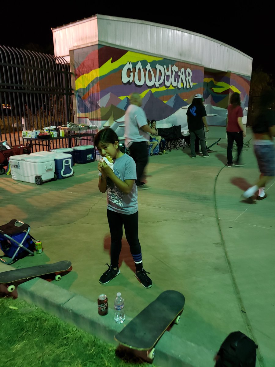 scamposea's tweet photo. @SheareenR Skating with my daughter. 8/19 https://t.co/vrj8XRYRBR