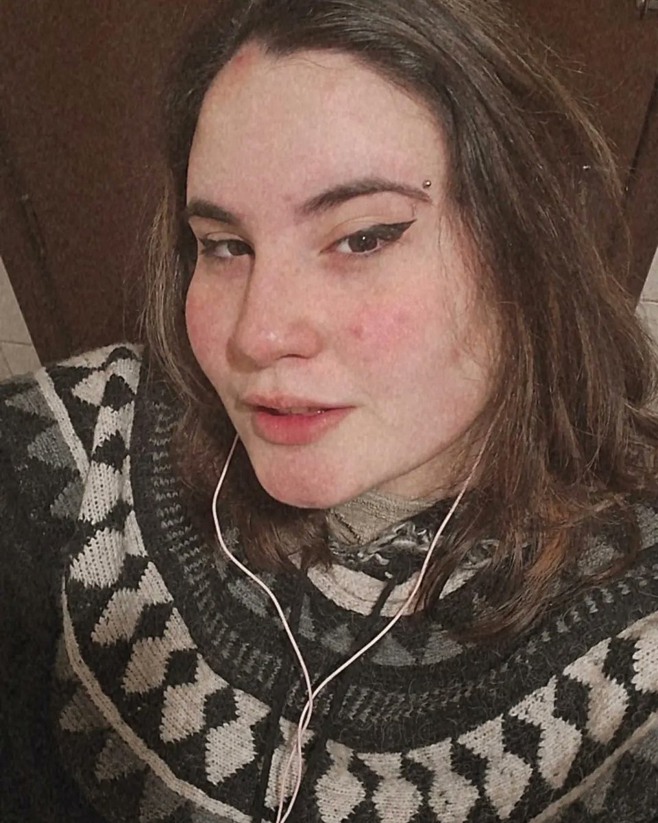 https_sisa's tweet image. o tt é o msm ou eu tenho q ir para o thread?