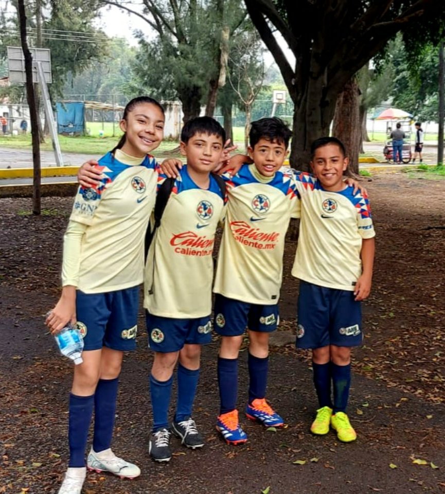 bellavoces's tweet photo. @sabadofutbolero https://t.co/M30eneGaCZ