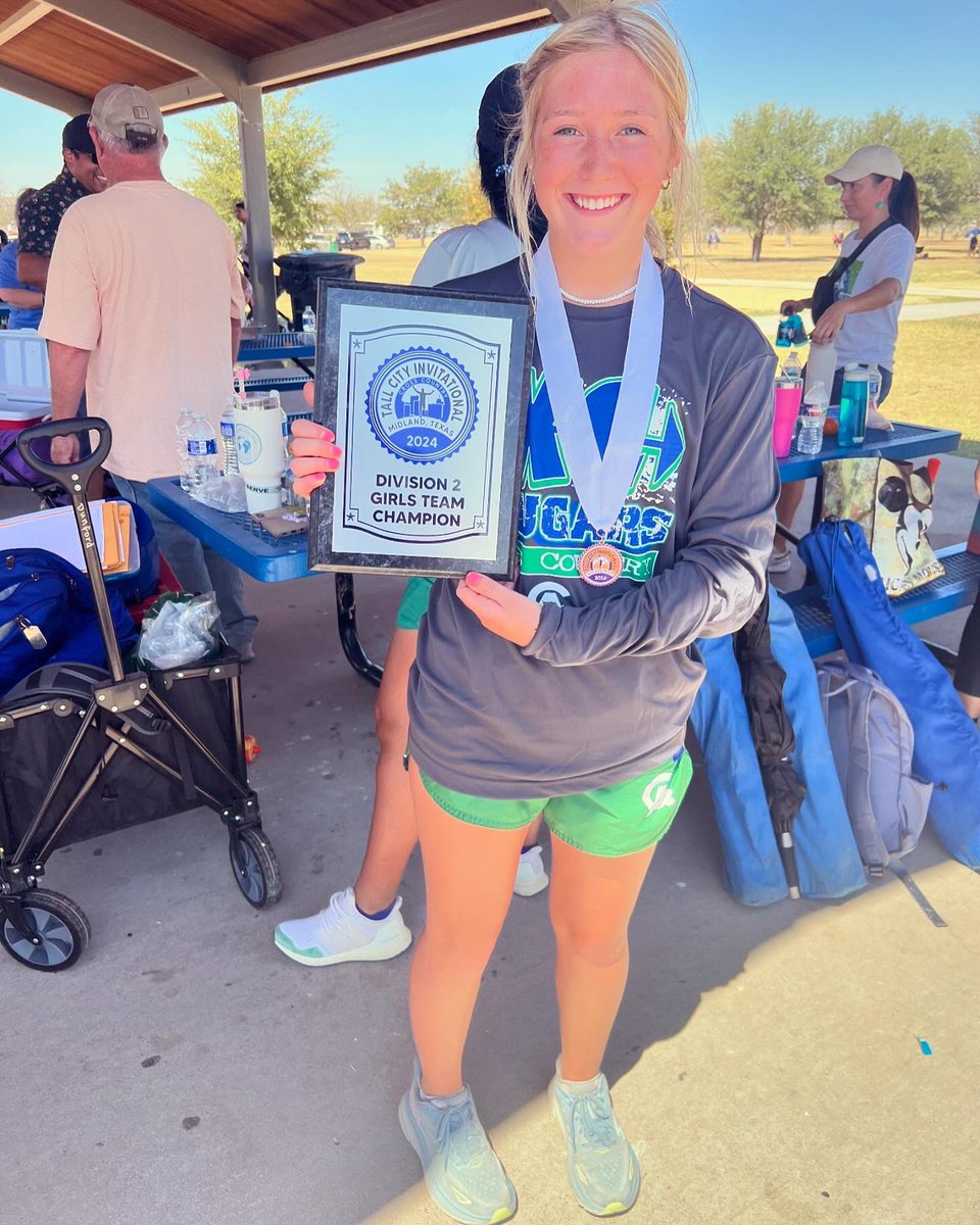 StellKristal's tweet photo. Tall City Invitational Varsity Team Champs and Brynli got 12th overall, out of almost 200 girls! #ShesAFreshman #XC https://t.co/eeNYzCM8c3