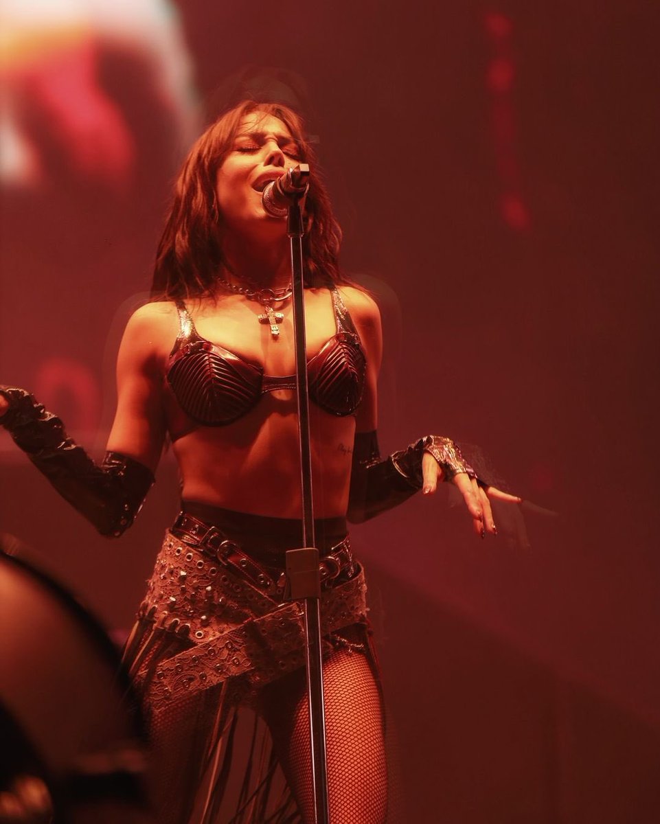 Danna luciendo hermosa en el #HeraHSBC24.