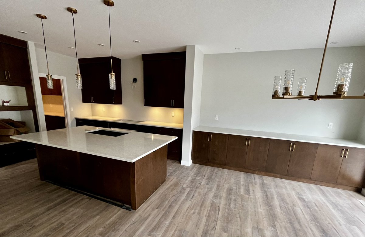 DittmarStone's tweet photo. A recent beauty close to completion and very happy homeowners with this @laebonhomes new build.  Well done all involved! 
#RedDeer #Quartz #QuartzCounterTops #NewHomeConstruction #CounterTops #NewHomeDesign #LaebonHomes https://t.co/OtwbjIlQvj