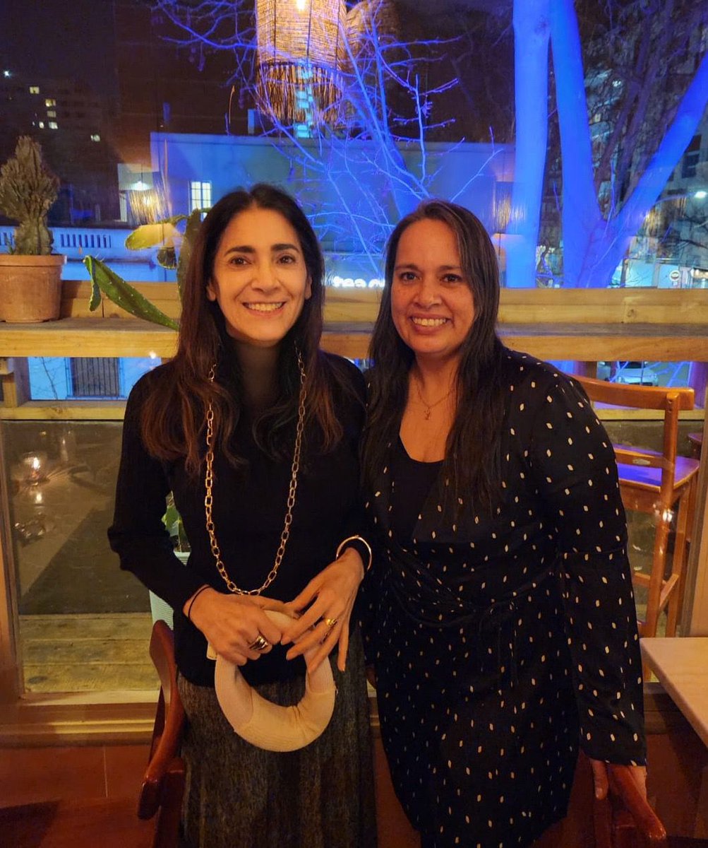 "Hacer es la mejor forma de decir " gracias Paty por estar siempre. Te queremos 😘