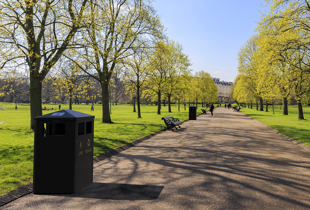 Keep parks and green spaces tidy with our wide range of products in all types of styles and sizes. Experienced, knowledgeable and family run; providing solutions is what we do best. 💯 

ow.ly/wzh750SM9SH