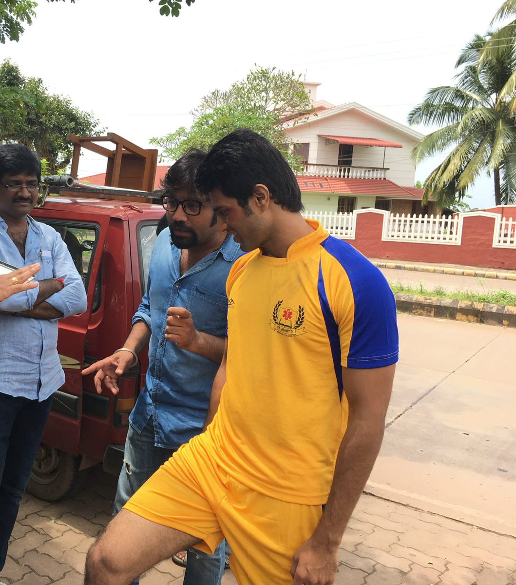 7 years of the pure cult classic Masterpiece #ArjunReddy, which holds a special place in everyone’s heart and became a phenomenon❤️‍🔥

A star was born in <a href="/TheDeverakonda/">Vijay Deverakonda</a>, who stunned everyone with his raw and intense performance 💥

#7YearsOfArjunReddy
#VijayDeverakonda𓃵