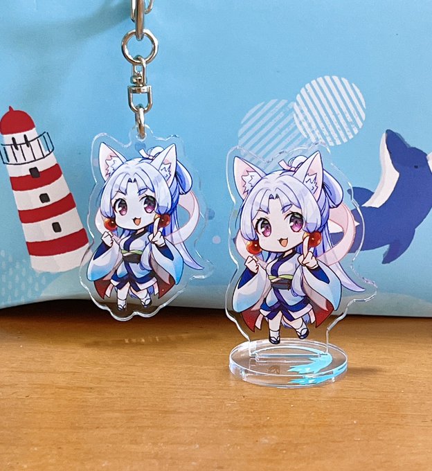 お試しで作ったイタコさんアクキー良い感じに出来た。
一番小さいのにしたので、次作る時はもう少し大きめで良いかもしれない 