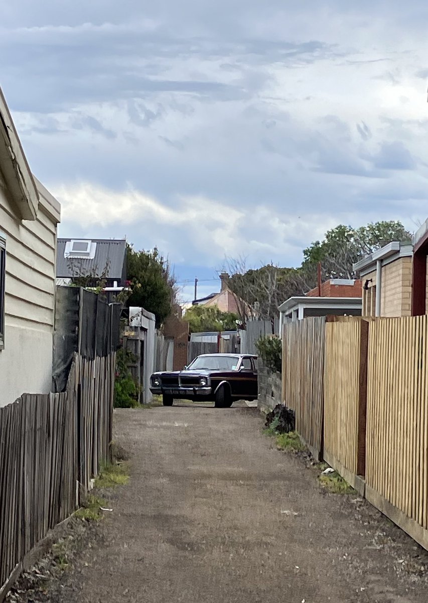 Late winter backstreet 😊