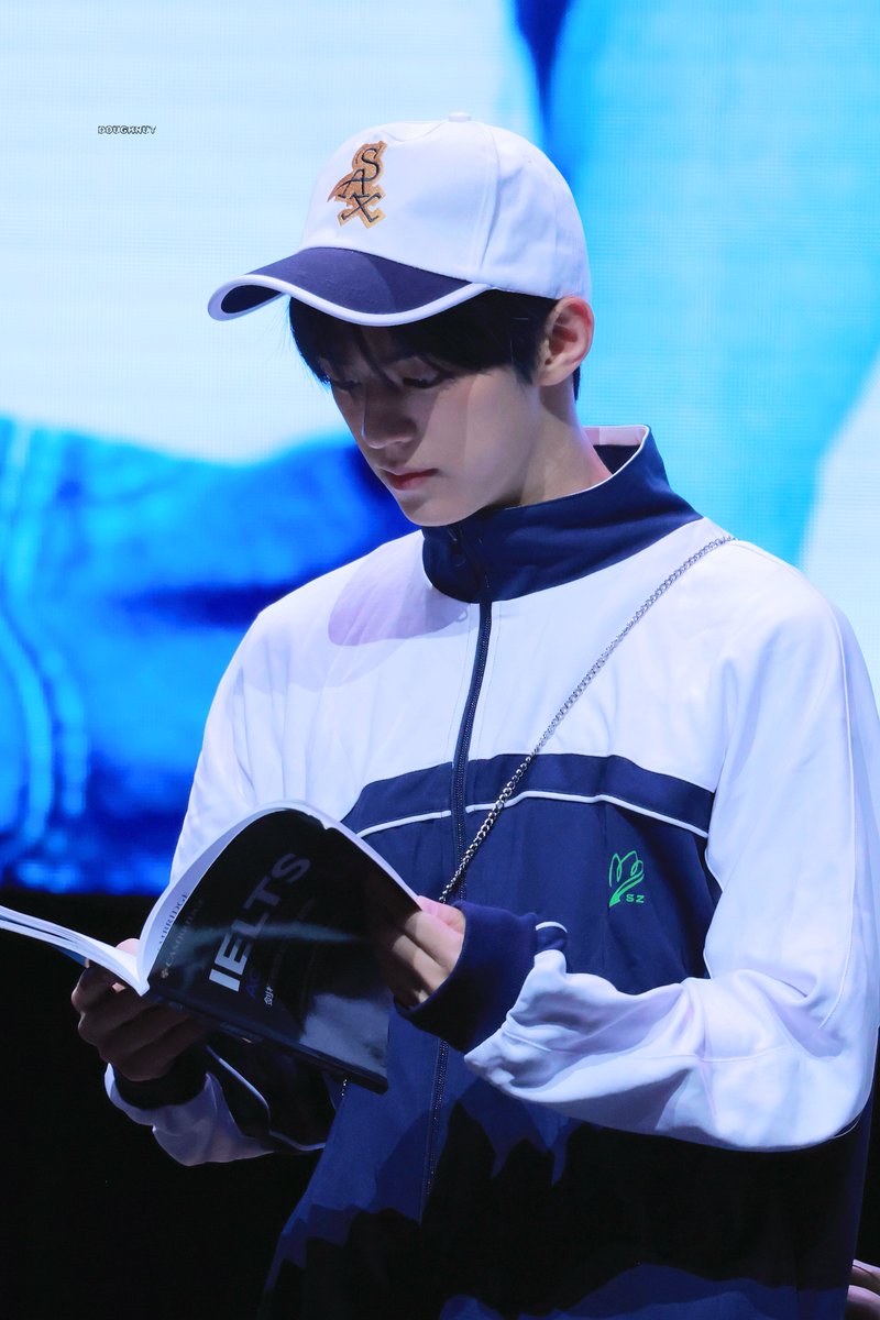 doughnut0130's tweet photo. 240825 이즈위 HD

火花王子 道勋📖

#천재똥강아지 #DOHOON #도훈 
#TWS #투어스 #ドフン #トゥアス https://t.co/a3OhRo4M0f