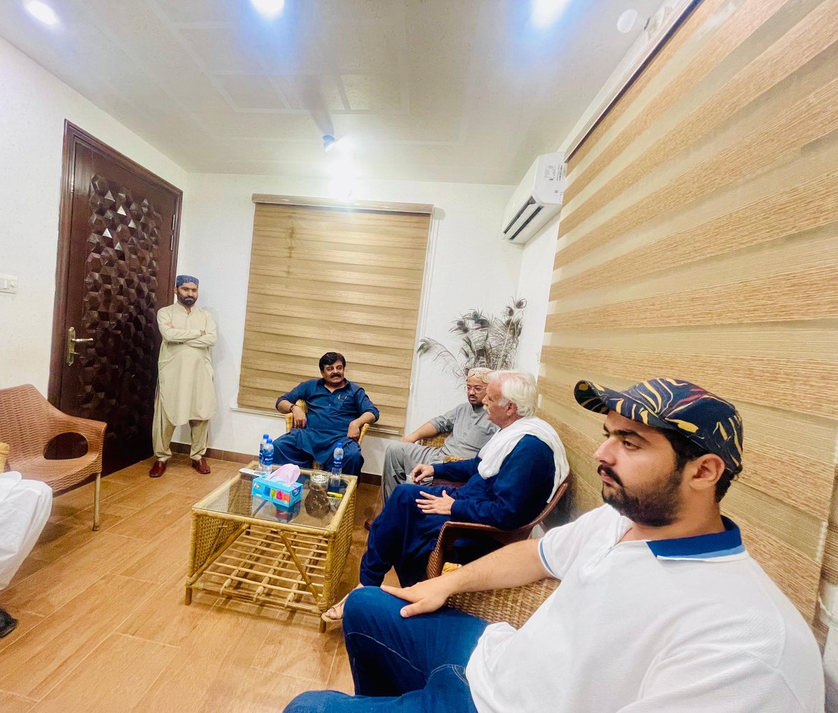 Ali Hans (@ali_hans_) on Twitter photo Thank you Uncle Syed Sardar Shah Saien and Syed Ameer Ali Shah Saien for your kind company. It was pleasure to meet you after long time.
<a href="/DrAshuLal/">Dr Ashu Lal</a>  <a href="/sardarshah1/">Sardar Shah</a> <a href="/SyedAmeerAShah/">Syed Ameer Ali Shah</a> Thank you Uncle Syed Sardar Shah Saien and Syed Ameer Ali Shah Saien for your kind company. It was pleasure to meet you after long time.
<a href="/DrAshuLal/">Dr Ashu Lal</a>  <a href="/sardarshah1/">Sardar Shah</a> <a href="/SyedAmeerAShah/">Syed Ameer Ali Shah</a>