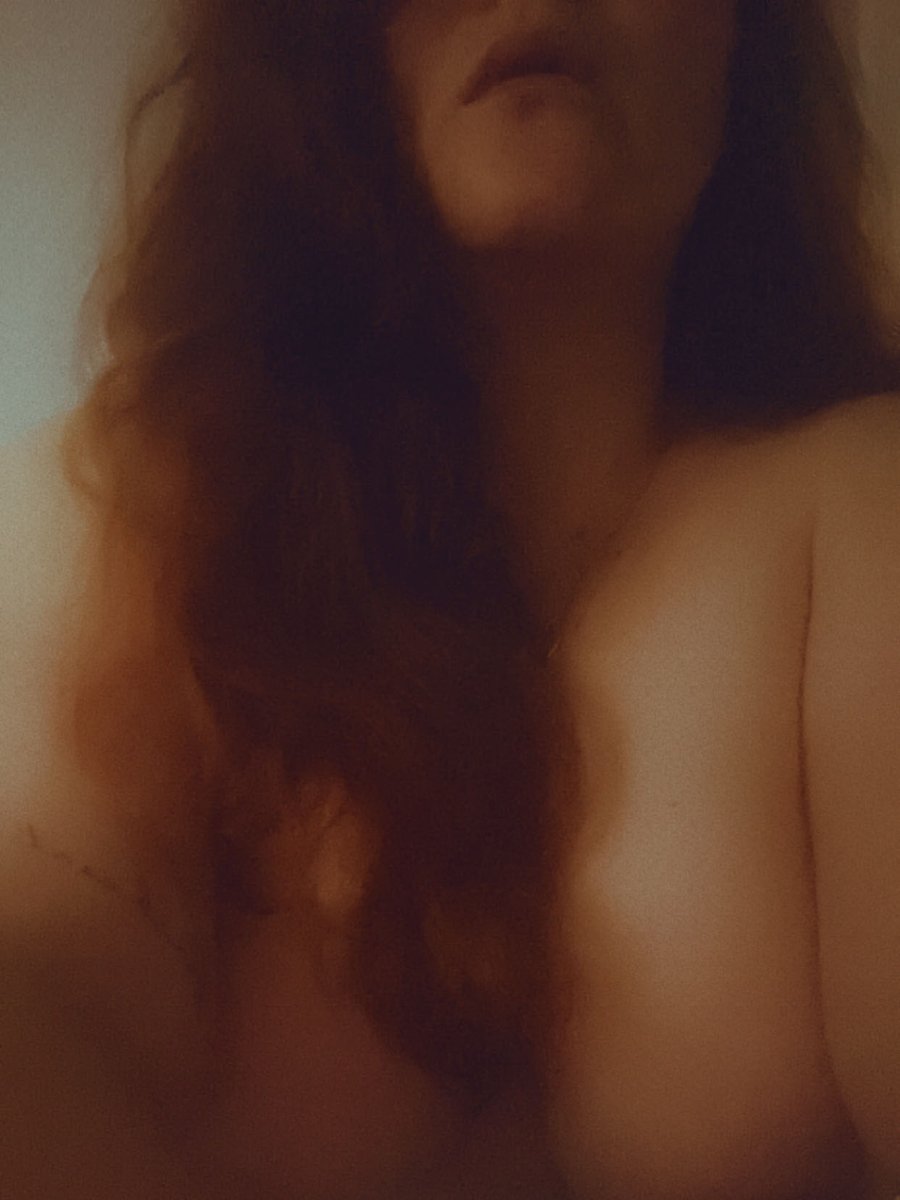 Spookysmutlover's tweet photo. Feeling sexy today, Hope you guys like. #Feelingsexy#spookysmutlover97#curvygirls https://t.co/uFJyDxZcEG