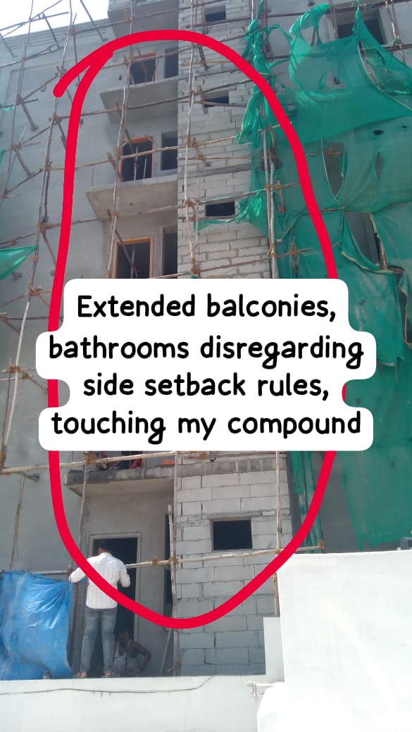amarjeetdot's tweet photo. @AapannaHastham 16-2-2738/4/5/33, SBH Colony, Asmangadh, New Malakpet, Hyderabad 36. 
G+5 floors building in 250 sq yds which is illegal. Also damaged the compound during demolition of old house. He ignored all GHMC's side setback rules which were not in plan. Please help.
#PrajaPalana https://t.co/ZTklhzKmCy