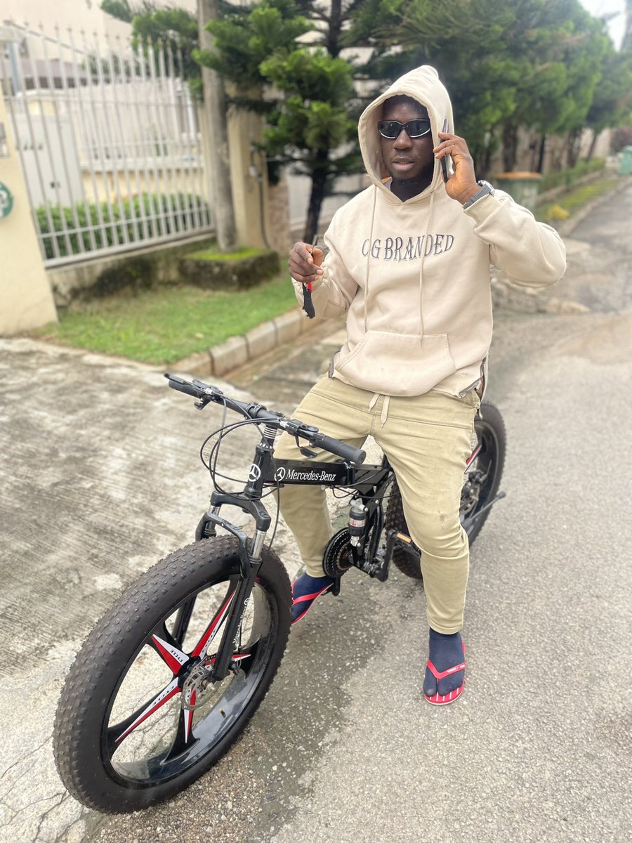 OgBranded's tweet photo. It’s been 3 years after after graduation ,1years after my youth service and 7years as and entrepreneur, I’m grateful to God for life and the fact that he has kept my journey running smoothly 🙏 #Godisgreat #Alhamdulillah https://t.co/QCGrVHykSx