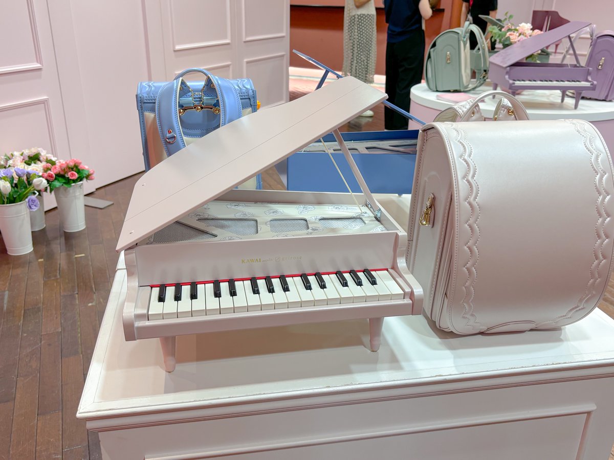 grirose(土屋鞄製造所)とコラボ✨カラーカワイミニピアノを期間限定
