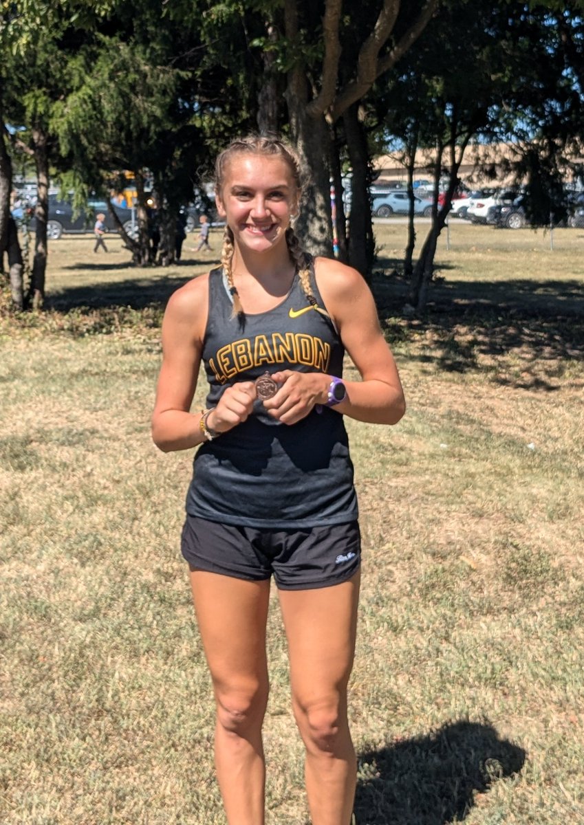 .<a href="/YellowjacketsXC/">Lebanon XC</a> teams start seasons off strong at Bolivar 

jacketnationsports.com/2024/09/08/cro…

<a href="/wchristianleb/">Will Christian</a>