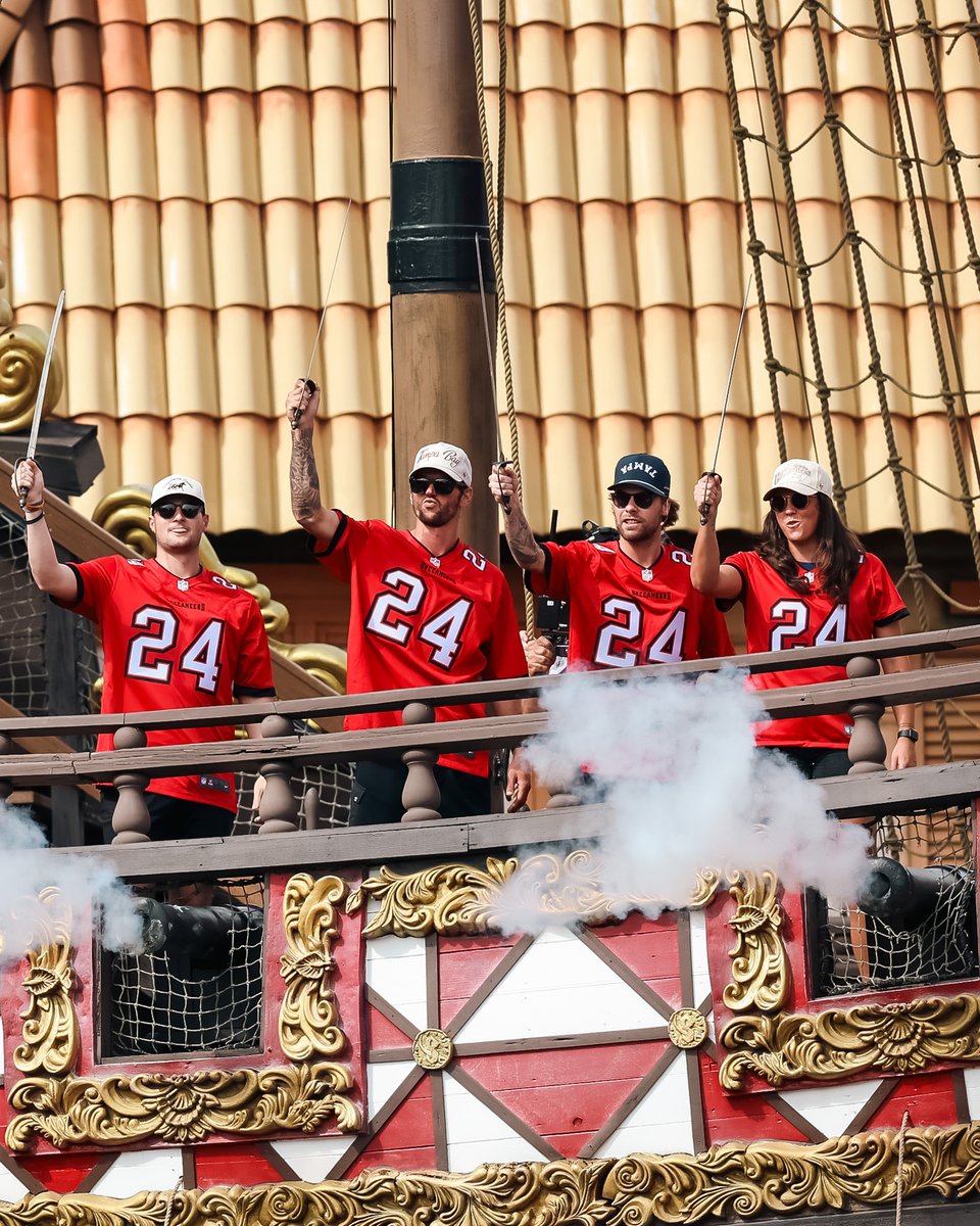 Tampa Bay Buccaneers (@buccaneers) on Twitter photo Kicking off the season with the <a href="/TBLightning/">Tampa Bay Lightning</a>, <a href="/RaysBaseball/">Tampa Bay Rays</a>, <a href="/TampaBaySunFC/">Tampa Bay Sun FC</a> and <a href="/TampaBayRowdies/">Tampa Bay Rowdies</a> as our home opener Captains of the Krewe 🌴🙌
#TeamTampaBay | #WeAreTheKrewe Kicking off the season with the <a href="/TBLightning/">Tampa Bay Lightning</a>, <a href="/RaysBaseball/">Tampa Bay Rays</a>, <a href="/TampaBaySunFC/">Tampa Bay Sun FC</a> and <a href="/TampaBayRowdies/">Tampa Bay Rowdies</a> as our home opener Captains of the Krewe 🌴🙌
#TeamTampaBay | #WeAreTheKrewe