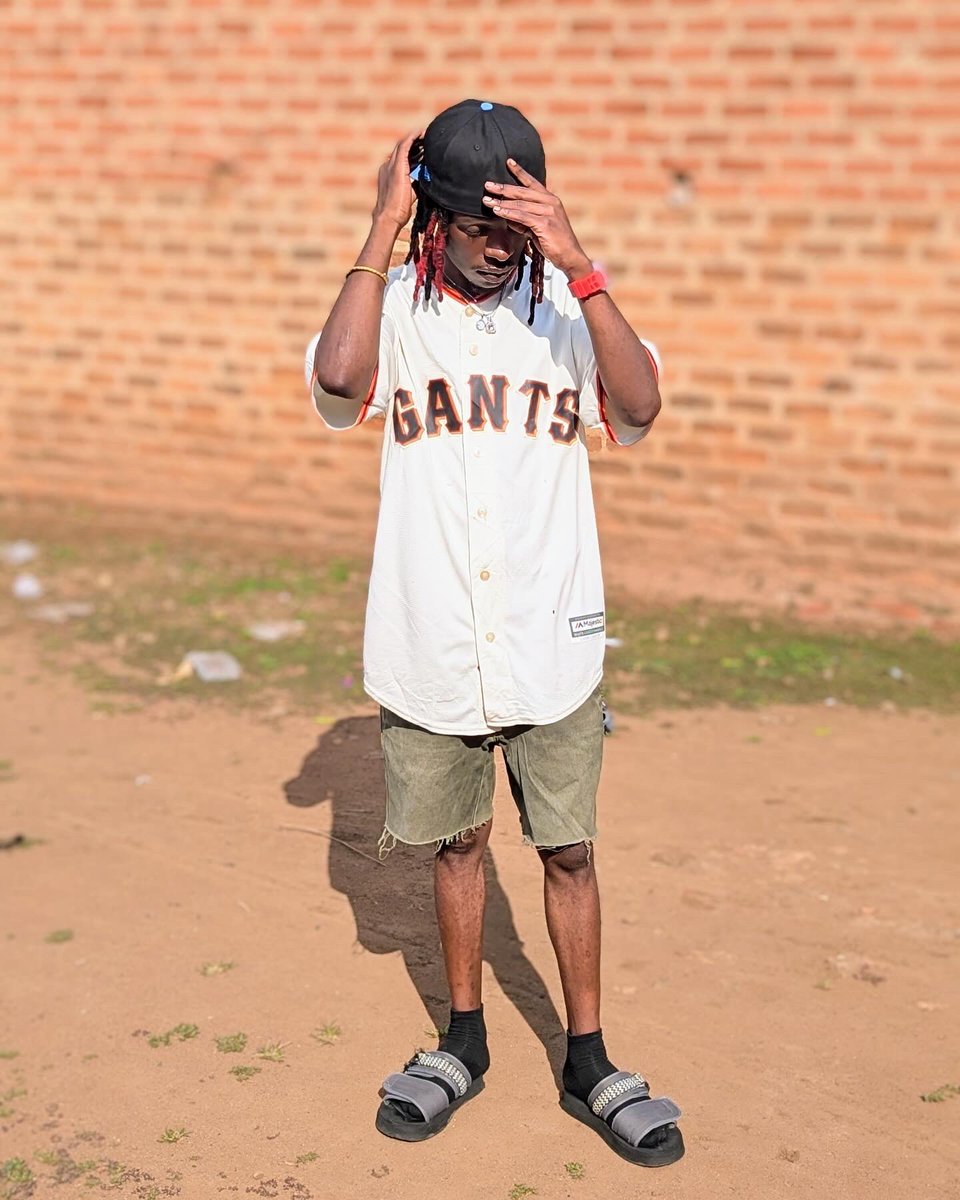 slim_jokso's tweet photo. I'm still ghetto Yutti . Dats not going to change. I'm never going to change my culture. https://t.co/GzDkybH6W1