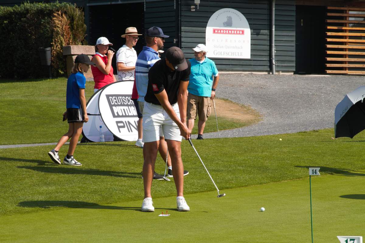 golftimer's tweet image. Perfect conditions at the sectional qualifier north of the @PINGTourEurope German Putting League by @Vice_Golf for the 39 qualifiers at fantastic #HardenbergGolfClub. The top eight players secured their tickets for the final at #HofgutGeorgenthal. #golftime #deutscheputtliga