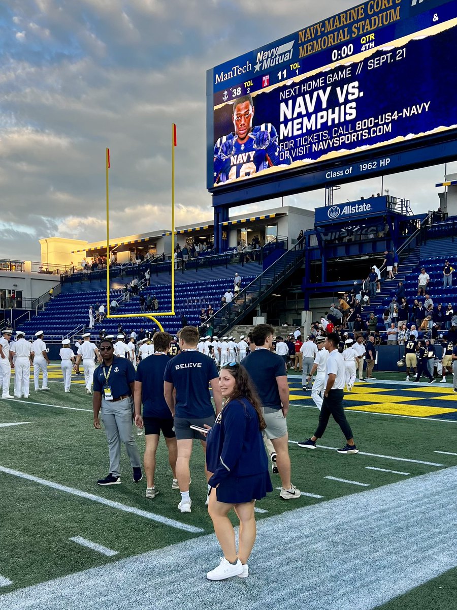 Great to get back 🏠 yesterday, be there for <a href="/NavyFB/">Navy Football</a> WIN #2 and with my teammates! 🇺🇸⚓️
#GoNavy #RollGoats 

<a href="/_CoachNew/">🇺🇸 Brian Newberry ⚓️</a> <a href="/Drew_Cronic/">Coach Cronic @ Navy</a> <a href="/PJVolker/">🇺🇸PJ Volker⚓️</a> <a href="/CoachIvinJasper/">Ivin Jasper</a> <a href="/D_WallCoach/">Jerrick Hall</a> <a href="/NavyCoachYo/">Mick Yokitis</a> <a href="/JMacDonald_Navy/">Jason MacDonald</a> <a href="/DannyPayneNavy/">Danny Payne</a> <a href="/CourtneyWeiner2/">Courtney Weiner</a> 
<a href="/andrejones1185/">Coach Andre Jones</a> <a href="/CoachWimberly/">Brent W.</a>