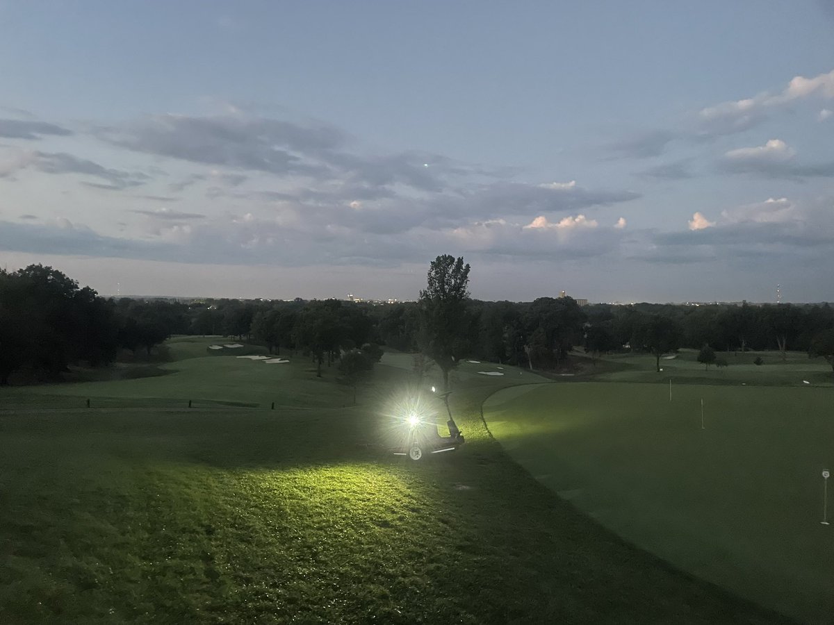 c_roberts11's tweet image. Member guest week is in the books! What a successful week we had! Perfect weather and the crew absolutely crushed it! I hope all members and guests enjoyed it, greens were slick and faster than ever! Now time to pray for rain and enjoy some football!
