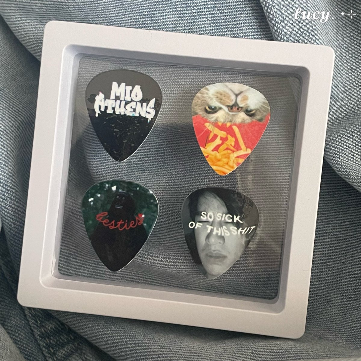 Since it’s Mio’s bday here are some guitar picks I designed and gifted him 🎸

#MI2OthATHENSDAY
<a href="/athenswerapat/">Athenswerapat</a> #athenswerapat