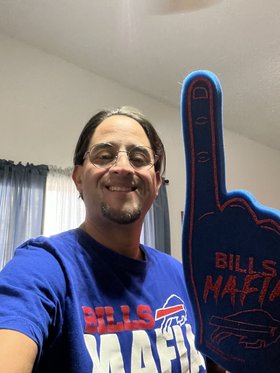 PTobjy's tweet image. Let’s go, Buffalo!!!🏈
