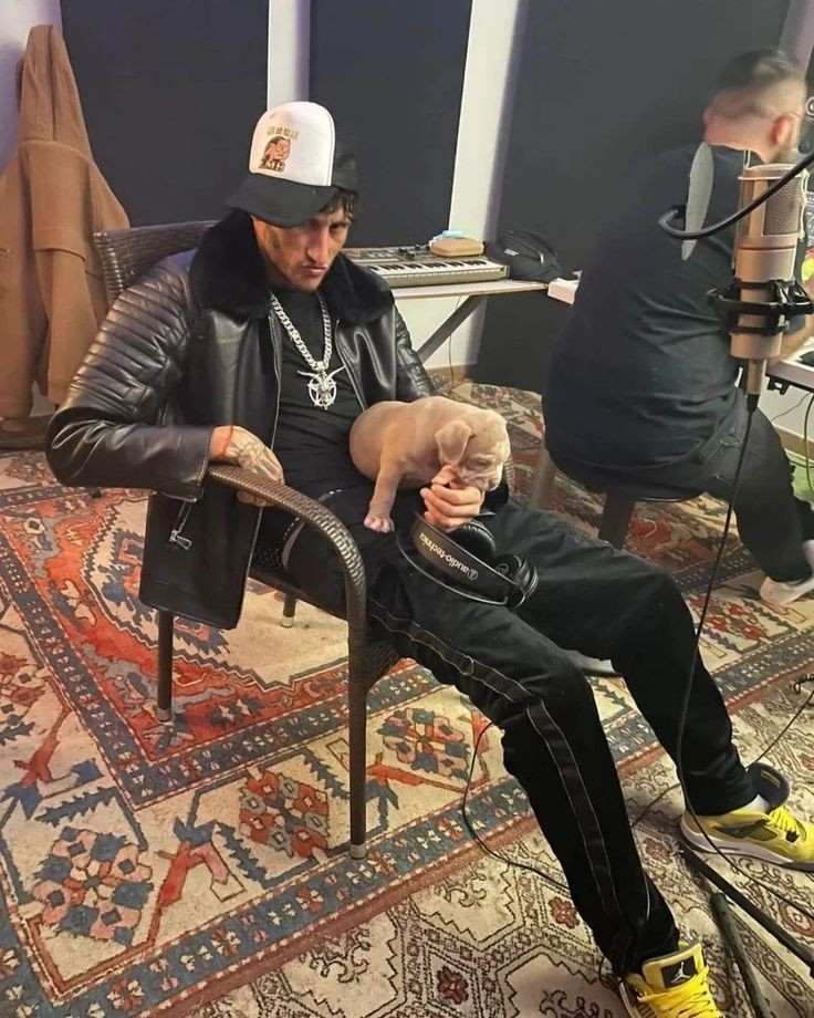 salvii🧛🏻 (@yourpussymydrug) on Twitter photo 