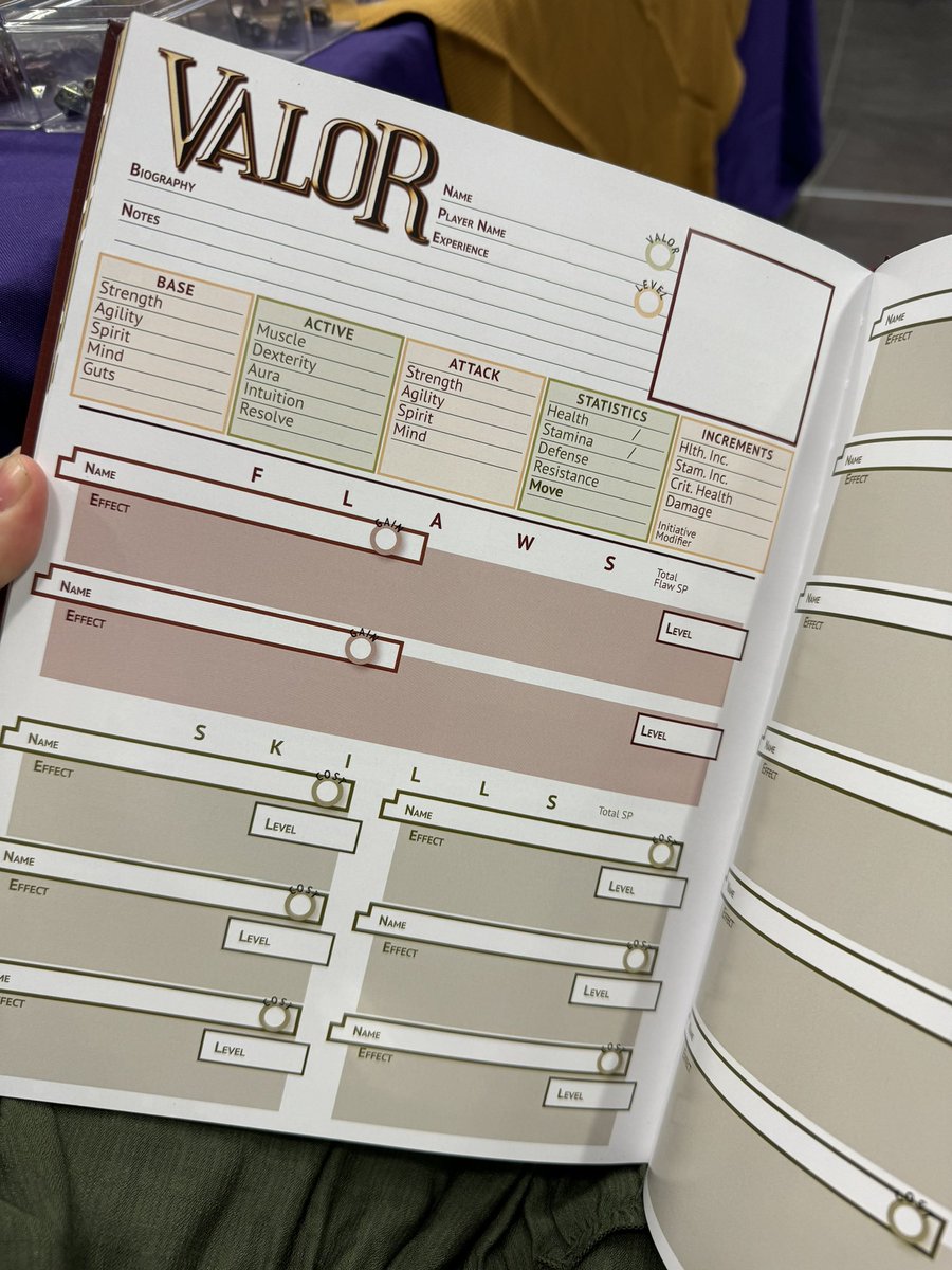 TabletopLoot's tweet image. Was gifted a new RPG system that molds to whatever fandom or homebrew world you want to play in which is an awesome concept!! Can’t wait to dive into @ValorousGames!
Might have to run a one shot for the next Helping Heart Hands over at @SoMattyGameZ!