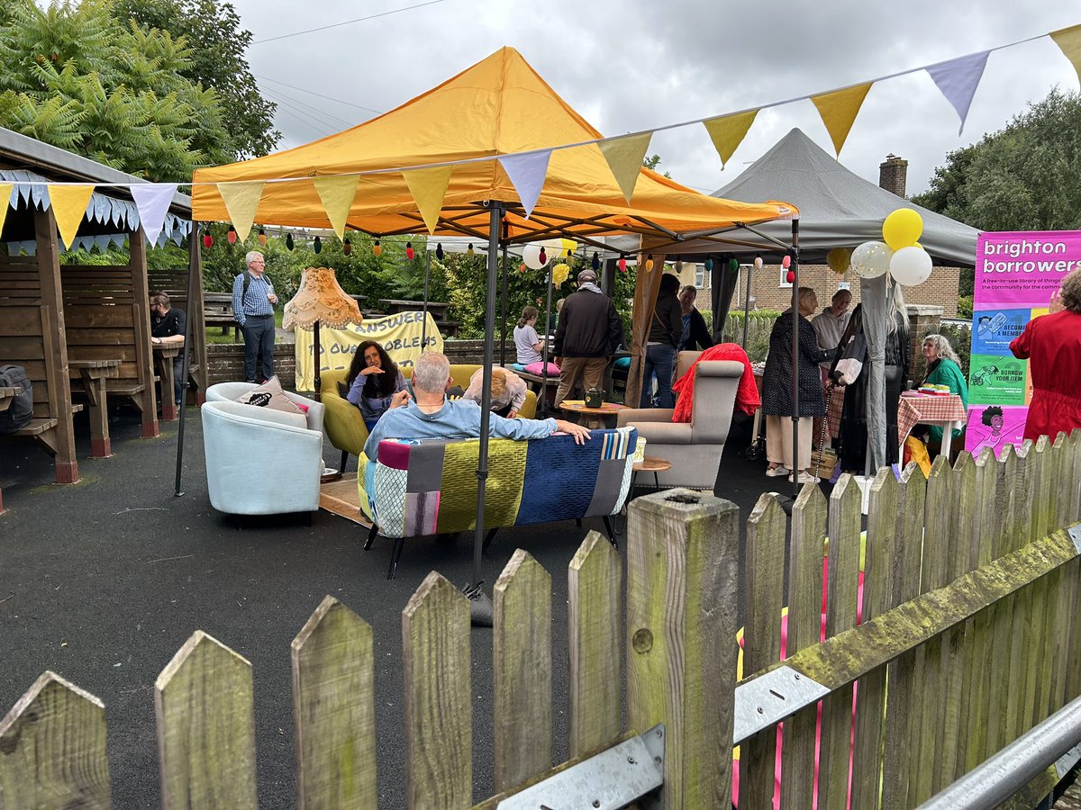 Warren Carter tweet media