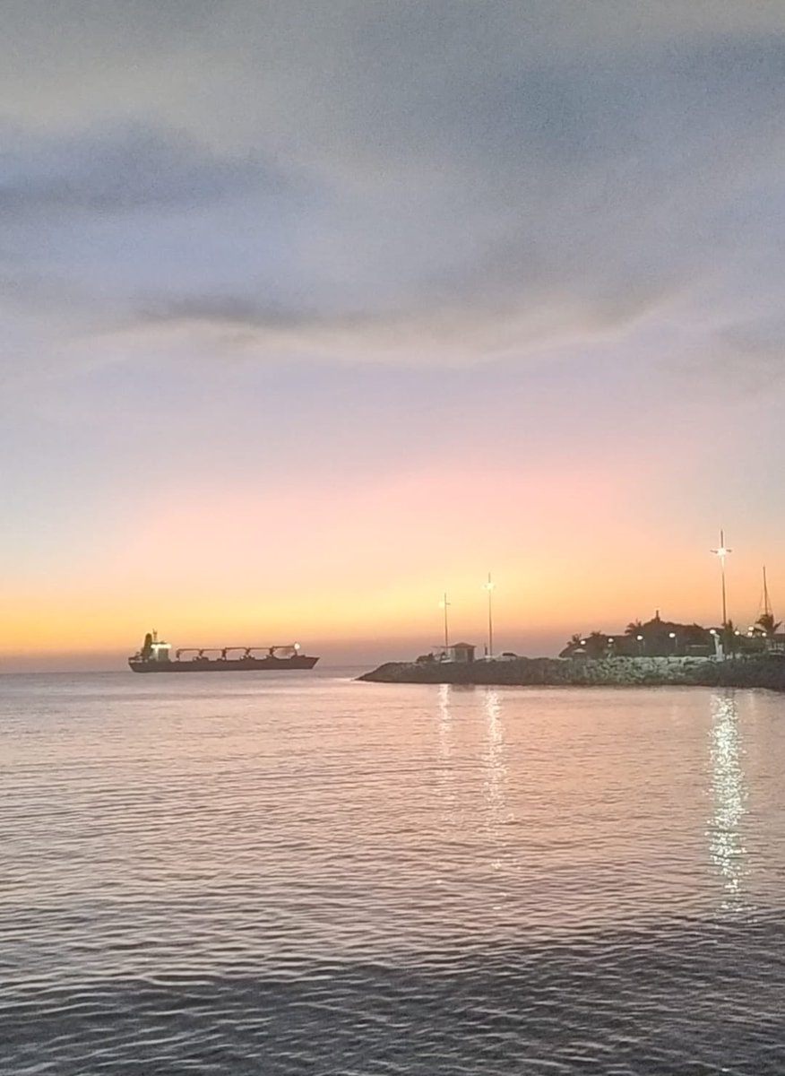 This week we built:

Integration of a standalone splits app in use for onboarding into the main mesa app on the zora and sound tabs. Fixed crash bug project page and updated page refresh.

<a href="/sweetman_eth/">sweetman</a> <a href="/colomborkrdz/">Colombo</a> @_t0mek @dAmato308