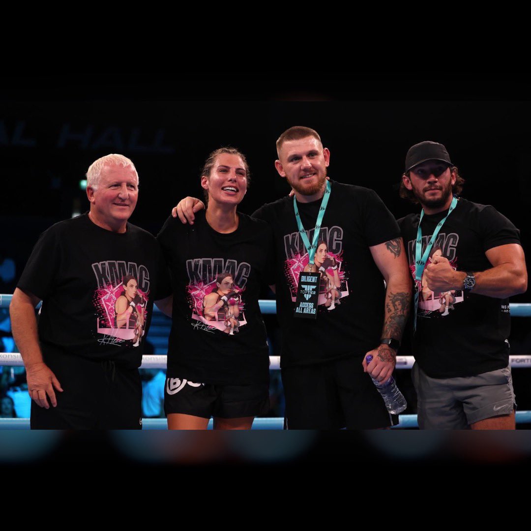 KateRadomska's tweet photo. Tshirts designed and printed for @katemclarenboxer who fought yesterday on @johnnyclark9 @toptier show at the Brentwood Centre,UK

Great fight to open the show and what a ringwalk! 💫🎶 

👩🏼‍🎨👚👕👊🏻

#tshirtdesign #boxing #fighter #tshirtprinting https://t.co/fhYfg0id23