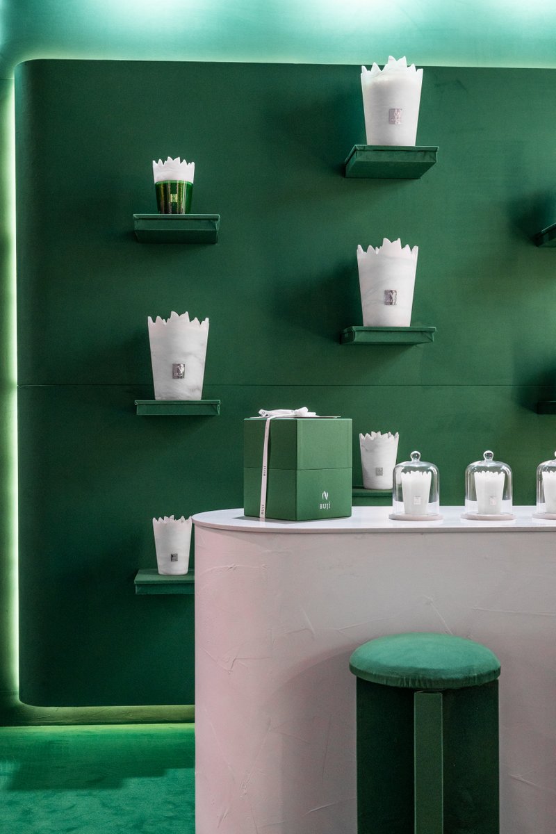 Uncover the extraordinary at the SIGNATURE sector during Maison&amp;Objet! 💎

From iconic designs to bespoke creations, SIGNATURE presents a stunning selection of luxurious furniture and decorative pieces that redefine elegance.

📍Now in Hall 7!
#maisonetobjet