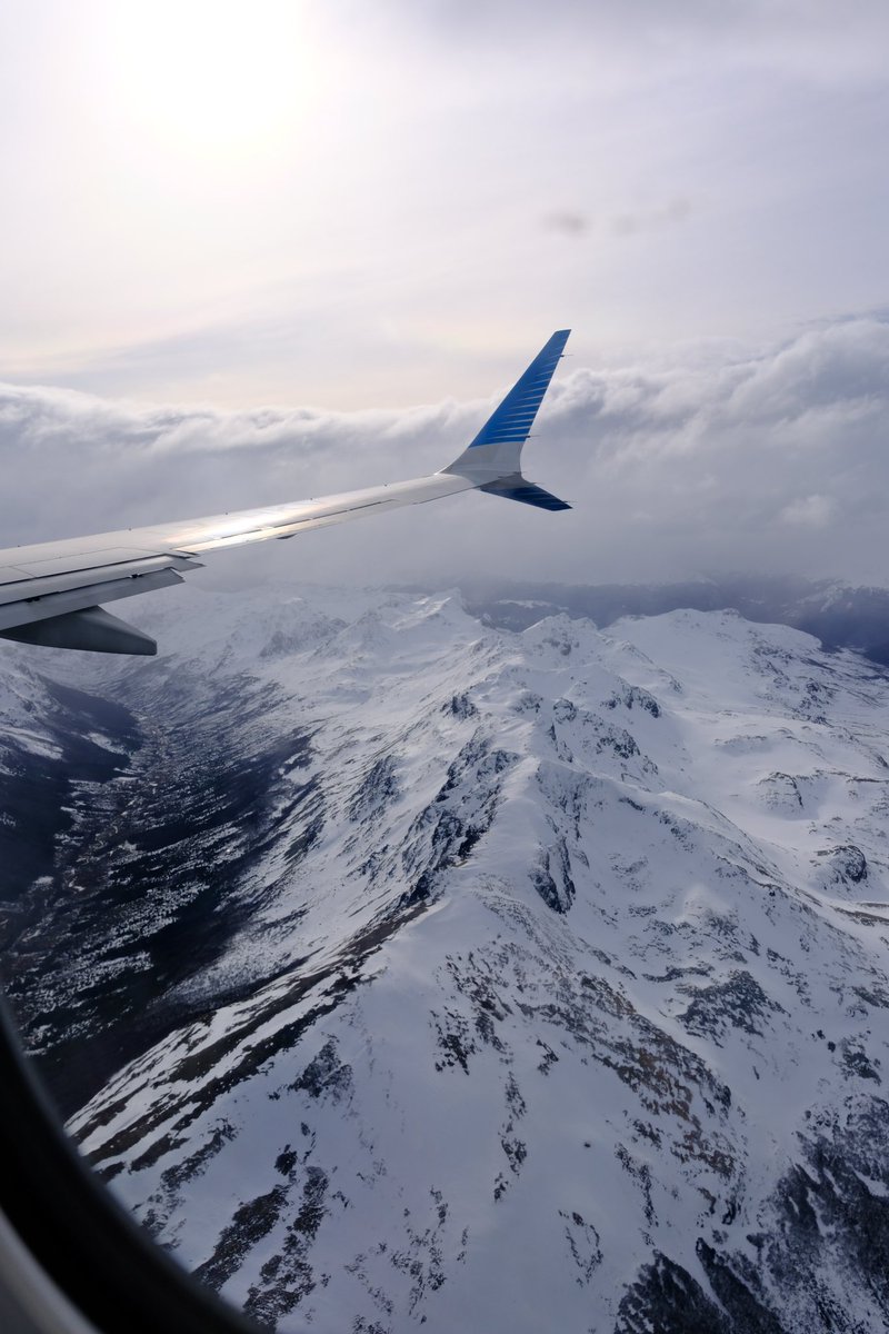 vmuffatjeandet's tweet photo. Bien llegado ❄️🇦🇷 Vamos por un mes en invierno ⛷️❤️🤩 #ElPuebloUnido #Tostado #Submarino #PizzaAmericana #SkiEatSleepRepeat #RacingIsLife #TeamDav 👊 https://t.co/WwaAB5wW3x