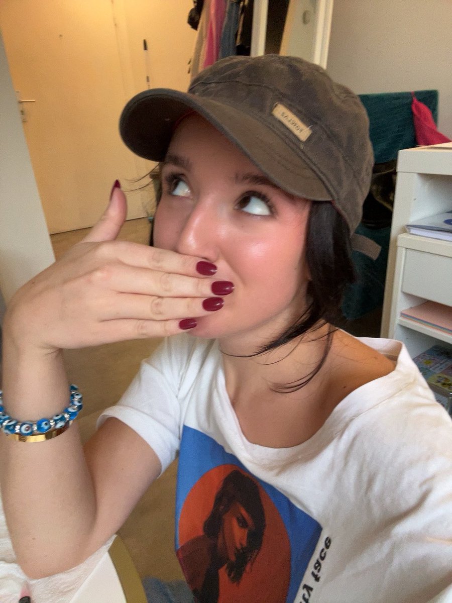 Amina grupont tweet media