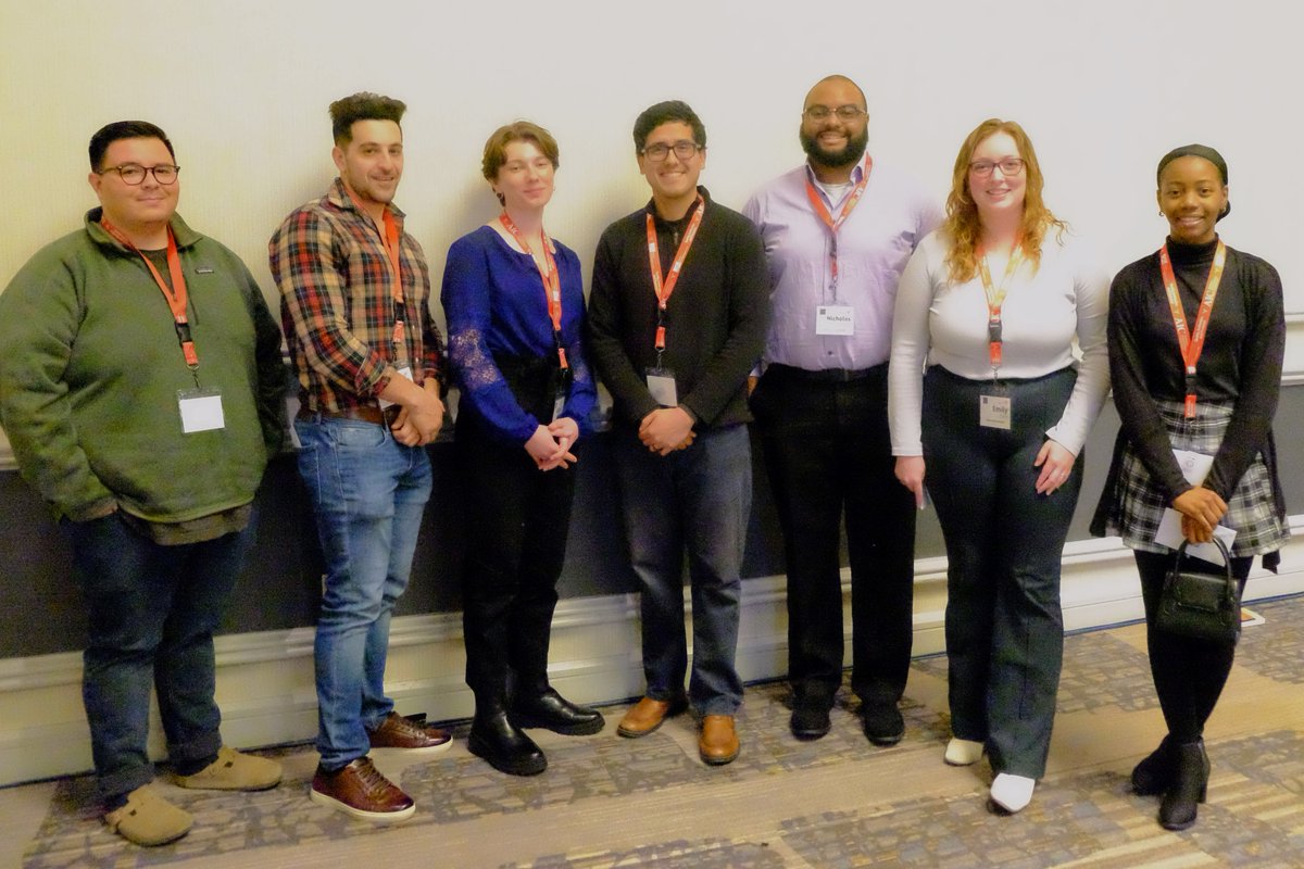 The Dr. John Wallace Diversity Award supports the attendance of under represented minority and non-traditional graduate students and postdocs at #AIC2024. Applications are due October 7th! More info can be found on the website: 
autumnimmunologyconference.org/john-wallace-d…