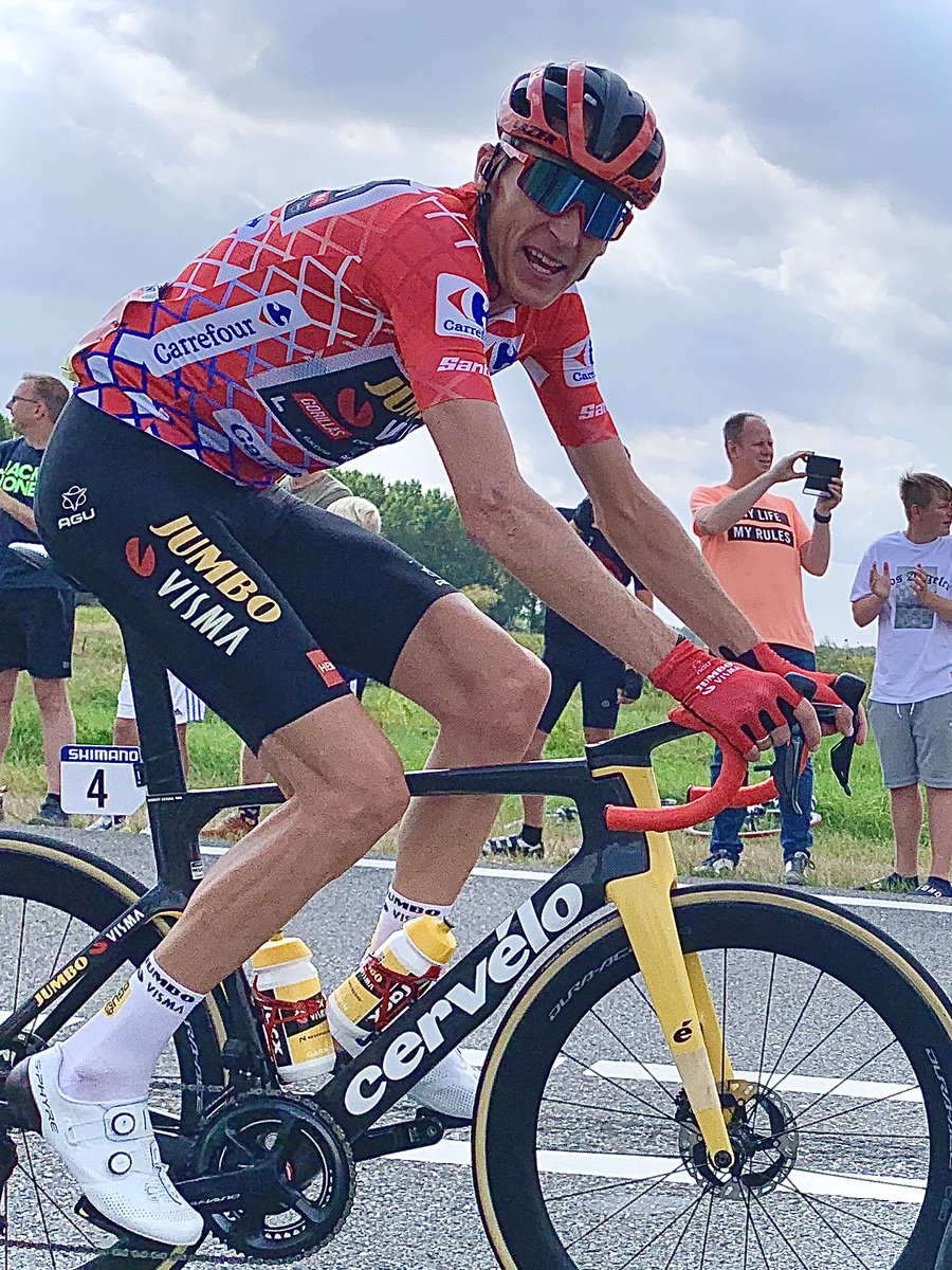 Eugene -.-. tweet media