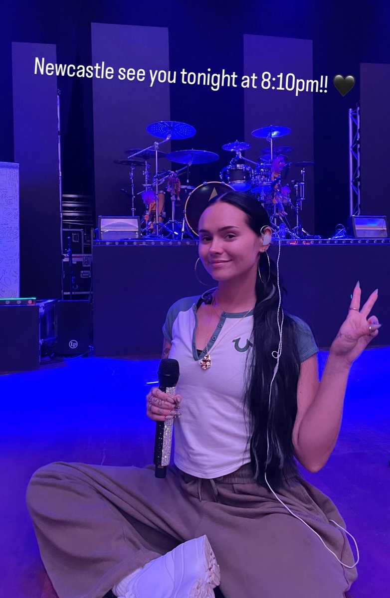 🚨: Talia will be on stage for tonight’s show in NewCastle at 8:10pm !