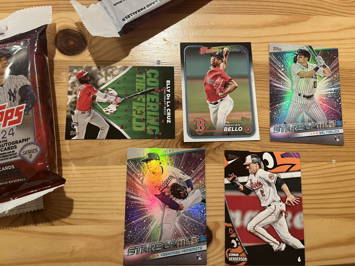 KBinTheKC's tweet photo. #RipSesh Complete:
My fave faves from the two Series 2 fat packs. Flagship stuff is always a really fun and nostalgic experience.
Super happy about the Ely, Bello, and Gunnar.
#TheHobby @CardPurchaser https://t.co/6vY3kXq6Ww