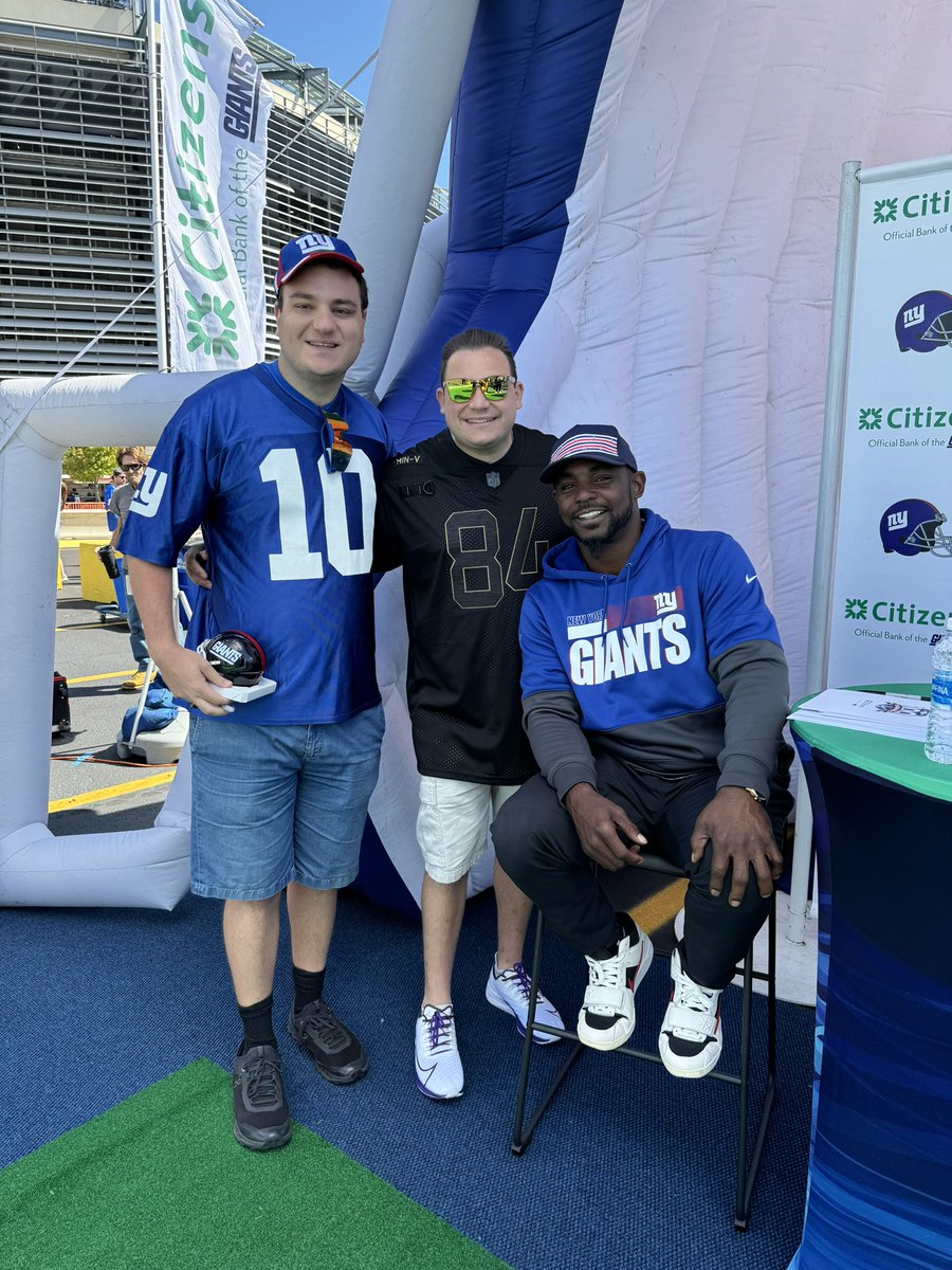 Johnny kamen (@johnnykamen) on Twitter photo #SKOL vs #giants100 <a href="/KingcougarMike/">Mike Casiano</a> <a href="/QuarterRico/">Danté Robles</a> <a href="/royaltytoursusa/">Gary Herman</a> <a href="/eddiesofficials/">Tike Narry</a> <a href="/DavidBSack/">David Sack</a> <a href="/alpha_uterus/">Allie</a> <a href="/johnnysfgiants/">Johnny Gomez</a> <a href="/mannymanz3/">mannymanz_</a> with <a href="/a_tornatore/">Anthony Tornatore™</a> and Mark Peters #SKOL vs #giants100 <a href="/KingcougarMike/">Mike Casiano</a> <a href="/QuarterRico/">Danté Robles</a> <a href="/royaltytoursusa/">Gary Herman</a> <a href="/eddiesofficials/">Tike Narry</a> <a href="/DavidBSack/">David Sack</a> <a href="/alpha_uterus/">Allie</a> <a href="/johnnysfgiants/">Johnny Gomez</a> <a href="/mannymanz3/">mannymanz_</a> with <a href="/a_tornatore/">Anthony Tornatore™</a> and Mark Peters