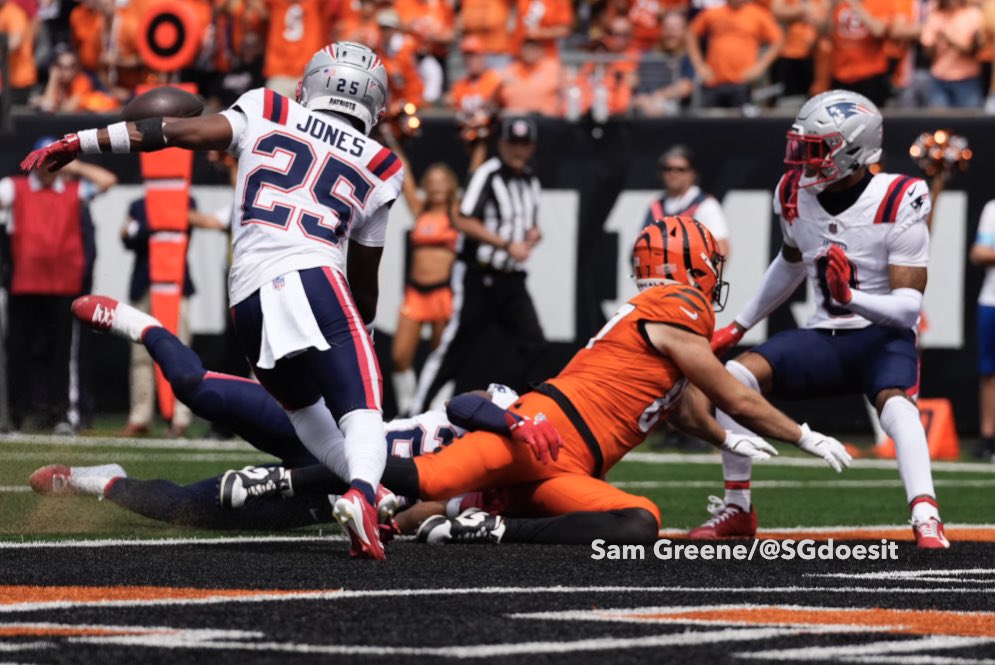 SGdoesit's tweet image. Catch, fumble, catch. #Bengals